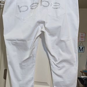 Bebe cropped white denim 22W